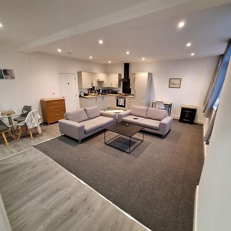 Centre Of The Town Apartment Whitchurch  Luaran gambar