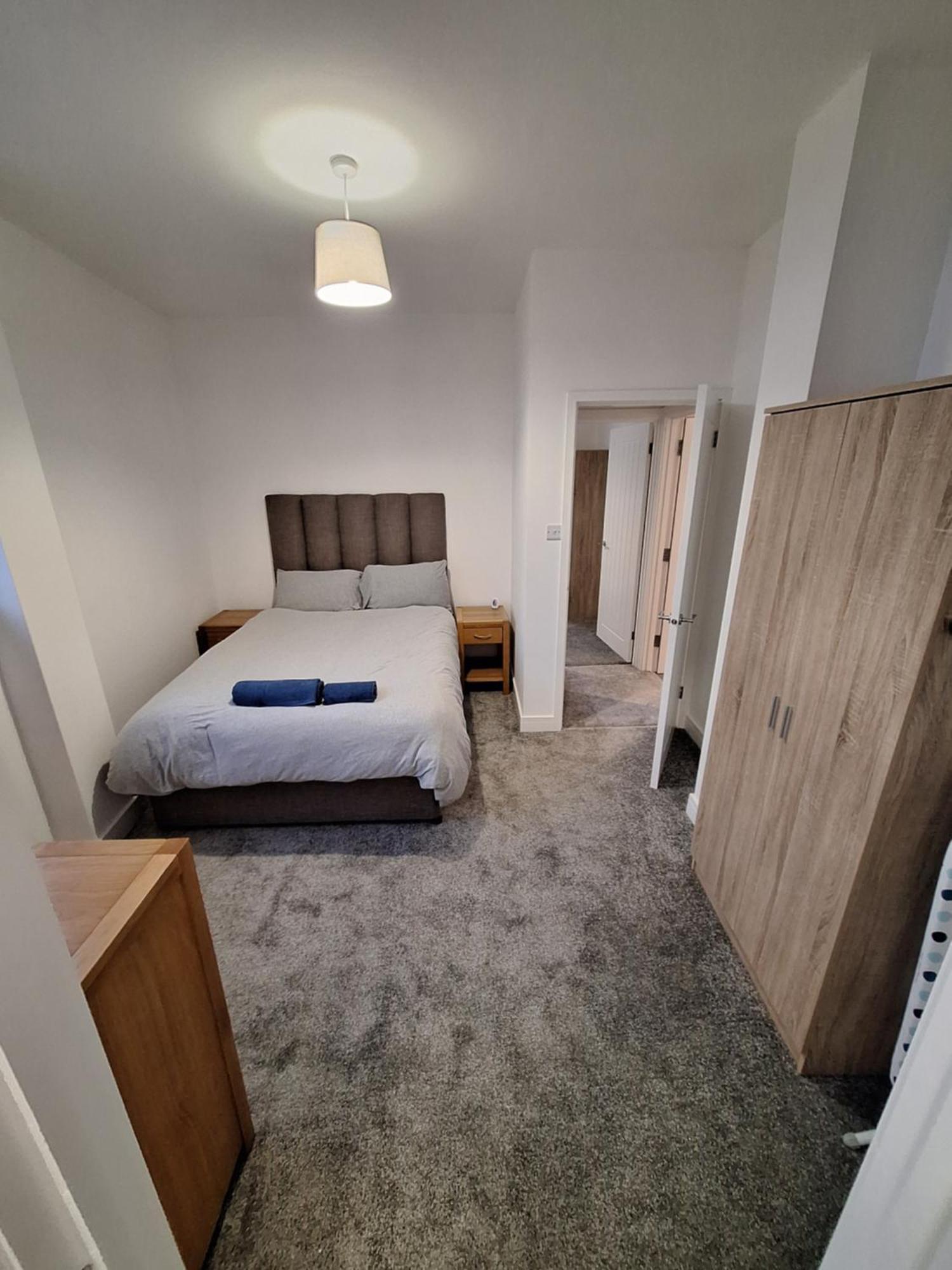 Centre Of The Town Apartment Whitchurch  Luaran gambar